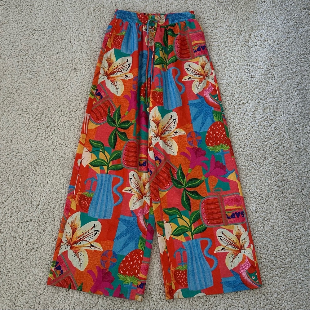 Tropical print pants